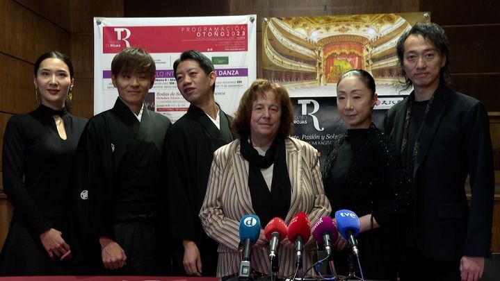 Componentes de la compañía de Mayumi Kagita e Hiroki Sato en la presentación de 'Arte, pasión y solera. Flamenco y kabuki' / EUROPA PRESS