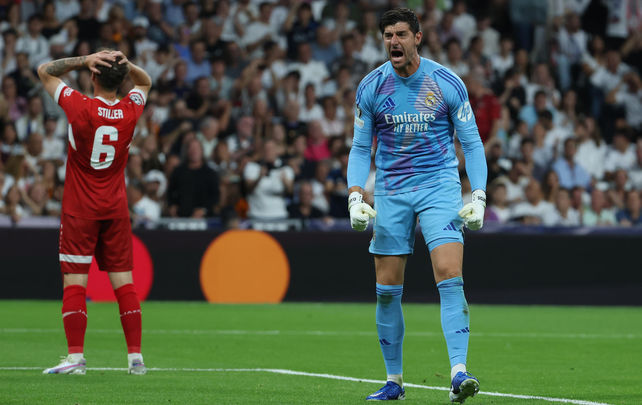 Courtois ante el Stuttgart / EFE