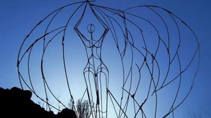 Escultura en el Valle de los Sueños / VALLE DE LOS SUEÑOS