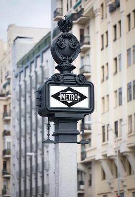 El totem del metro de Cuatro Caminos / METRO DE MADRID