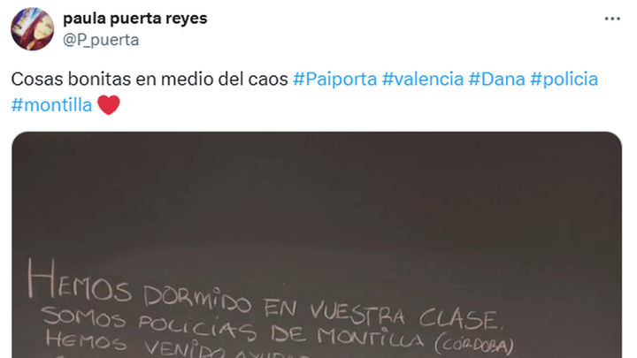 Mensaje de una usuaria en Twitter enseñando el bonito mensaje de dos policías de Granada para los afectados por la DANA / @P_puerta (Twitter)
