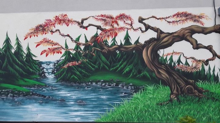 Paisaje creado en una de las fachadas de la calle Maqueda / P.O.