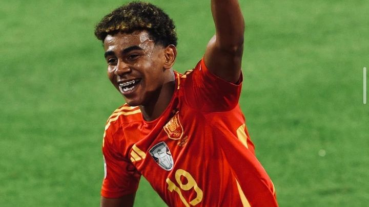 Lamine Yamal / @LAMINEYAMAL