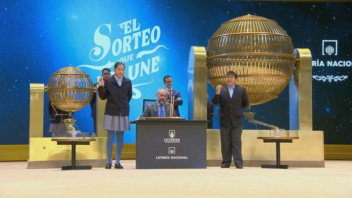El cuarto quinto premio del Sorteo de Navidad es el 45456 / TELEMADRID