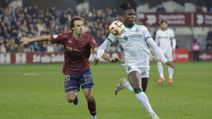 Uche ante el Pontevedra / EFE