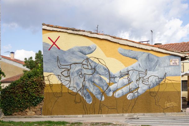 Mural artístico en La Serna del Monte / SIERRA NORTE DE MADRID