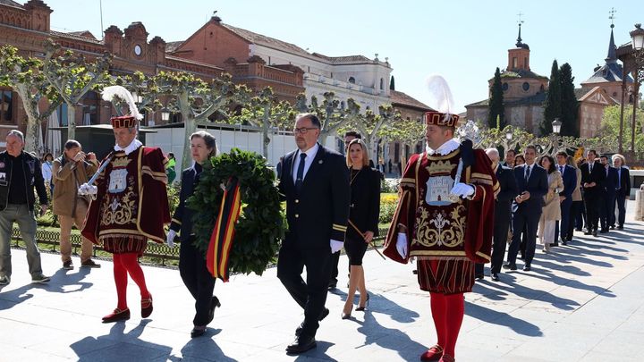 Procesión cívica en el homenaje anual a Cervantes en Alcalá de Henares / AYTO ALCALÁ DE HENARES