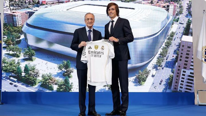 Florentino Pérez y Álvaro Carreras / REAL MADRID