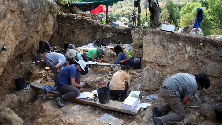 Abrigo de Navalmaillo / EQUIPO DE INVESTIGACIÓN DE PINILLA DEL VALLE (EIPV) / COMUNIDAD DE MADRID