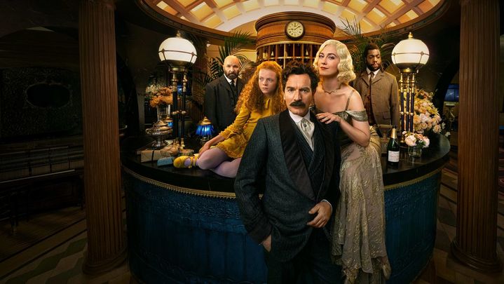 Un caballero en Moscú (Sky Showtime) / Enseriados