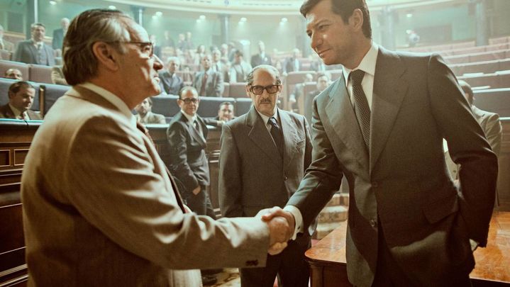 Anatomía de un instante / Enseriados