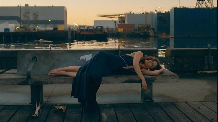 Apariencias / Enseriados